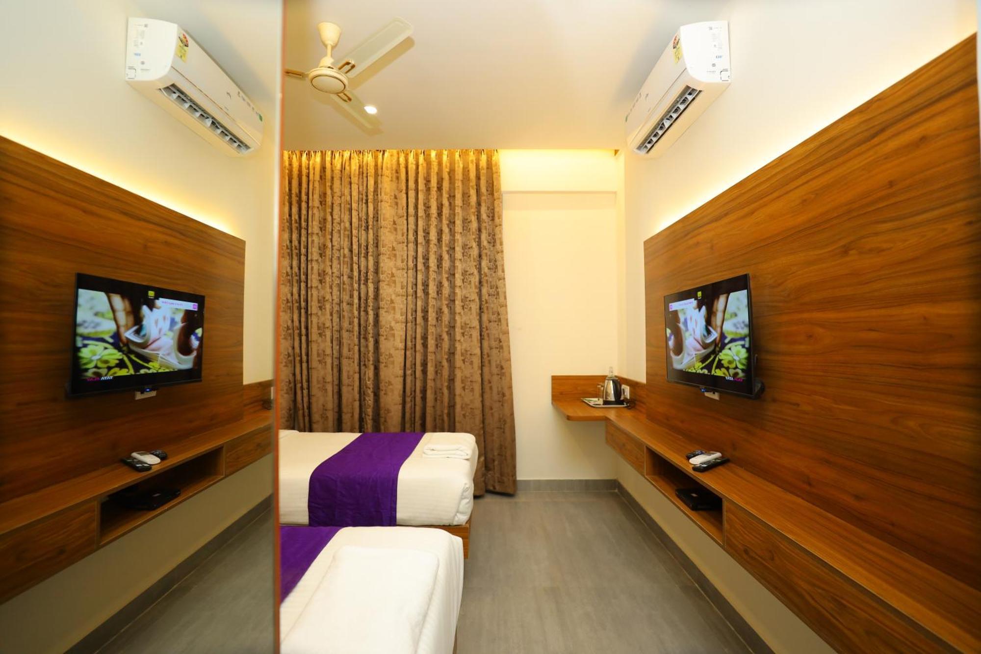 Silverkey Hotel Yelahanka บังกาลอร์ ภายนอก รูปภาพ
